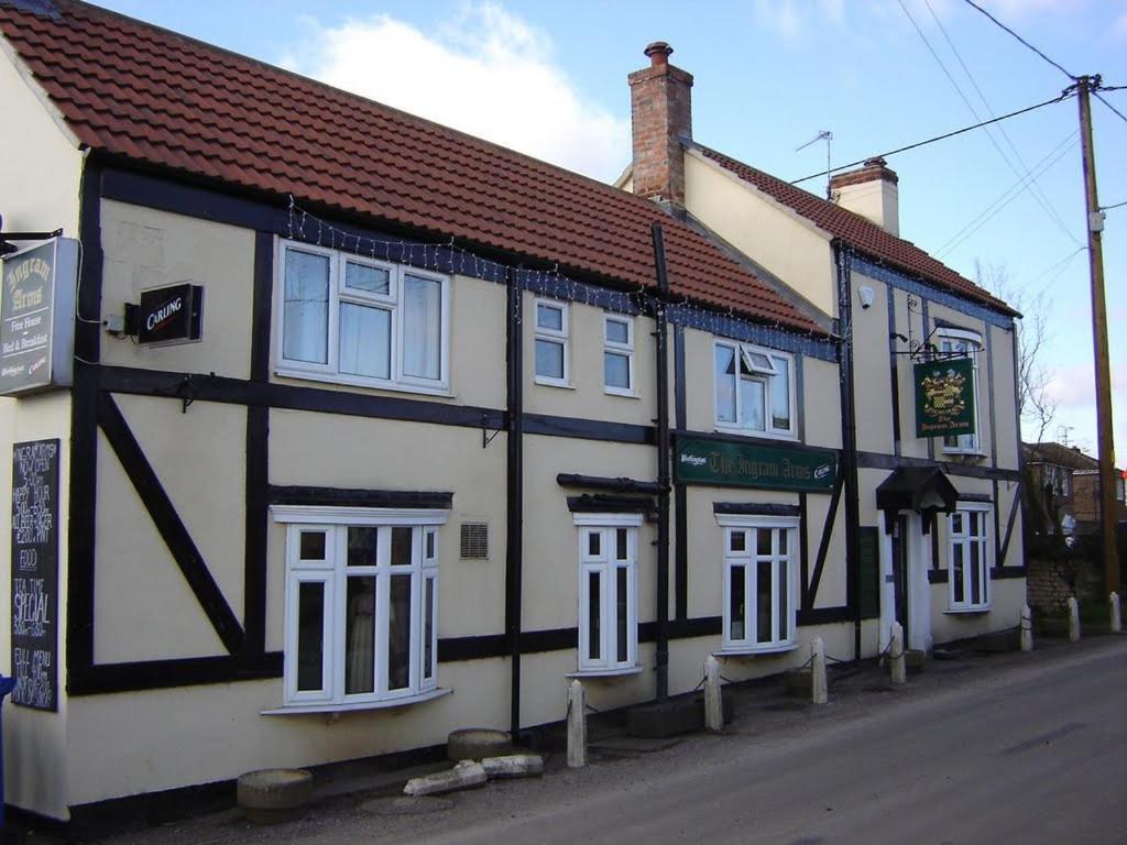Отель The Ingram Arms Laughton  Экстерьер фото